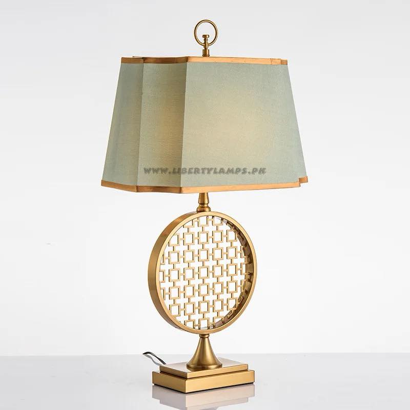Elegant 32-Inch Unbreakable Golden Metal Lamp โจ๐บ