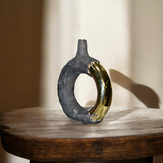 Beautiful 14-Inch Porcelain Decoration Piece ✨🏺