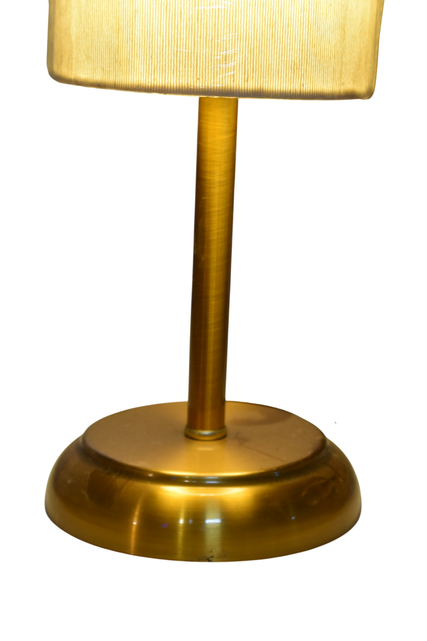 Modern Metal Table Lamp – Sleek Lighting Accent