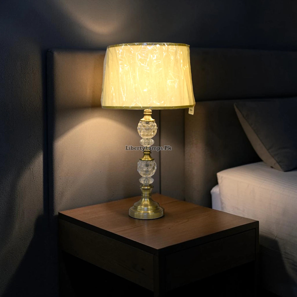 Crystal Grandeur – Elegant Crystal Table Lamp Pair