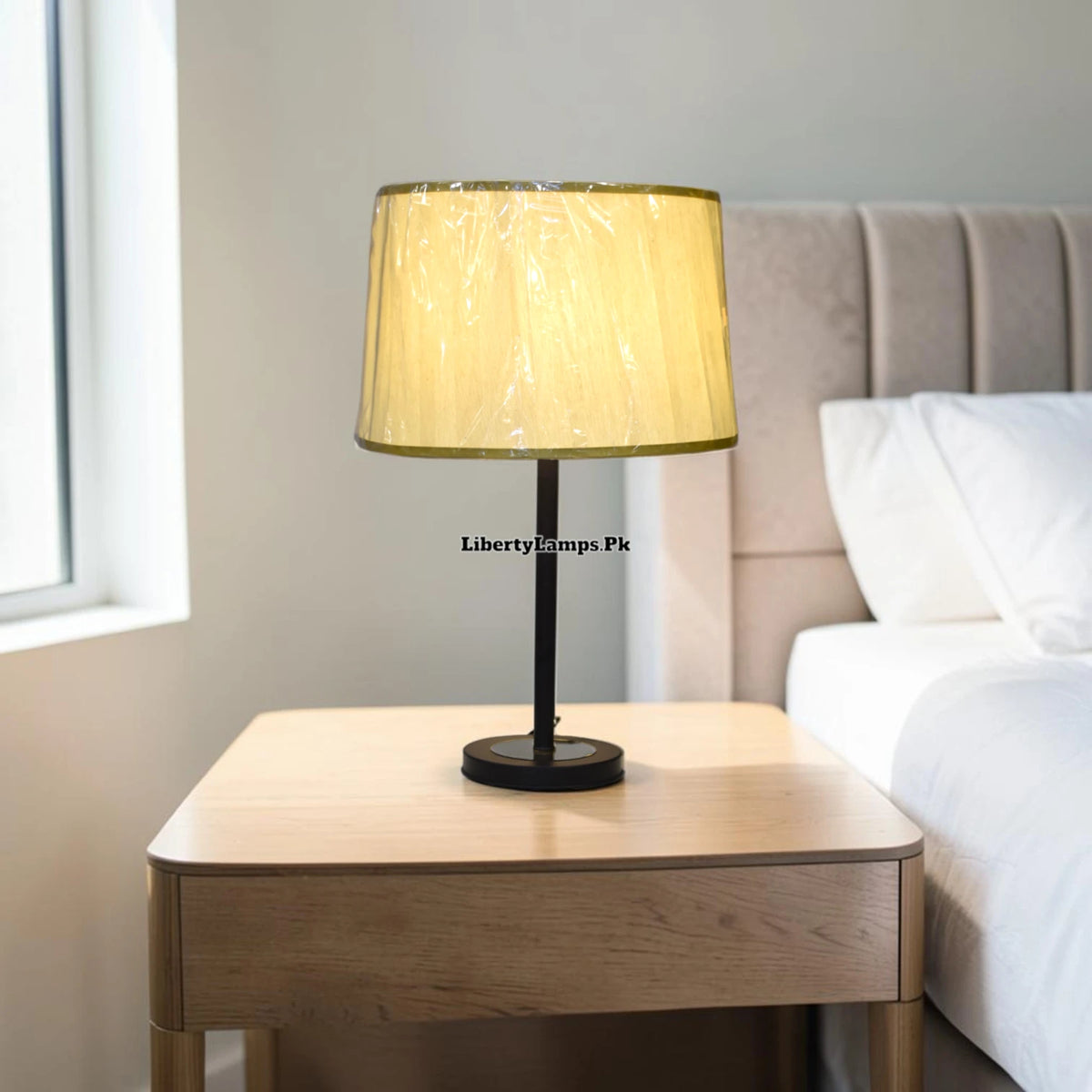 Metal Road Classic – Elegant Metal Table Lamp Pair