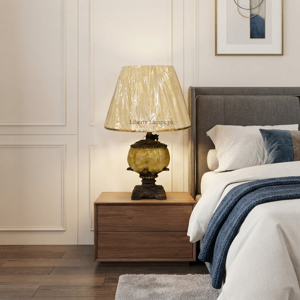 Resin Prestige – Elegant Resin Table Lamp Pair