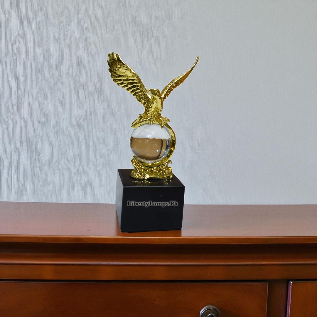 Majestic Eagle Sculpture Decor (Single)