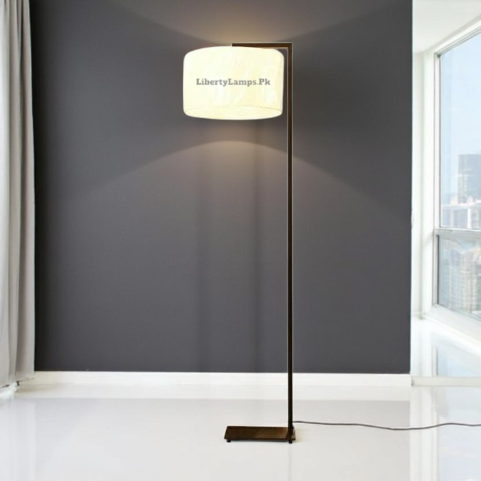 IKEA-Style Black Metal Contemporary Floor Lamp (Single)