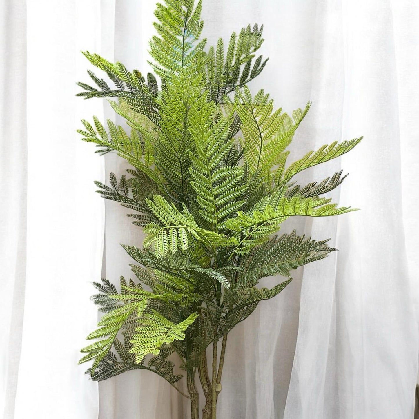 🌿 Fern Plant – Artificial Greenery (Height 5 ft)