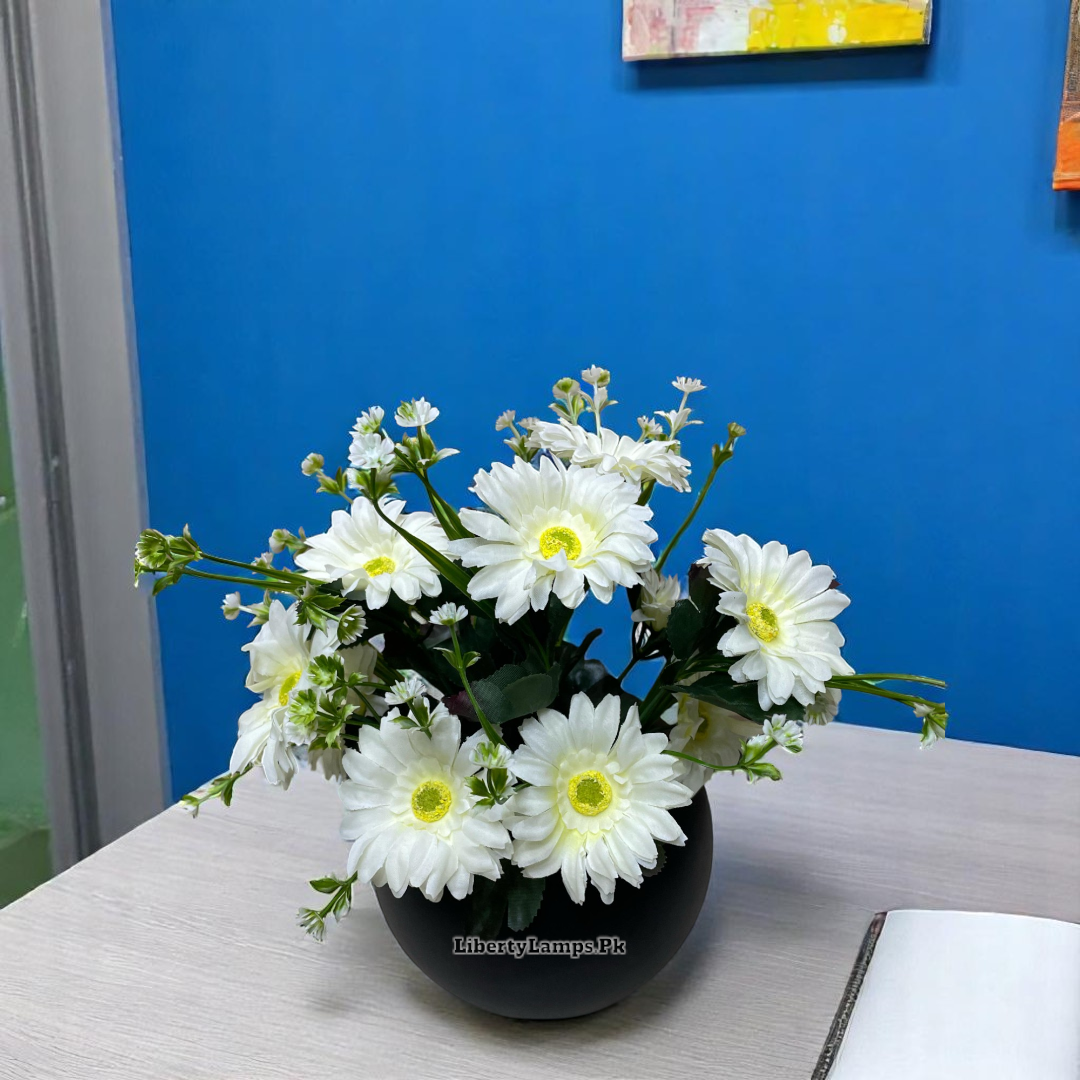 🌼 172-Cluster White Daisy Arrangement in Matte Black Pot (Height: 12 Inch)