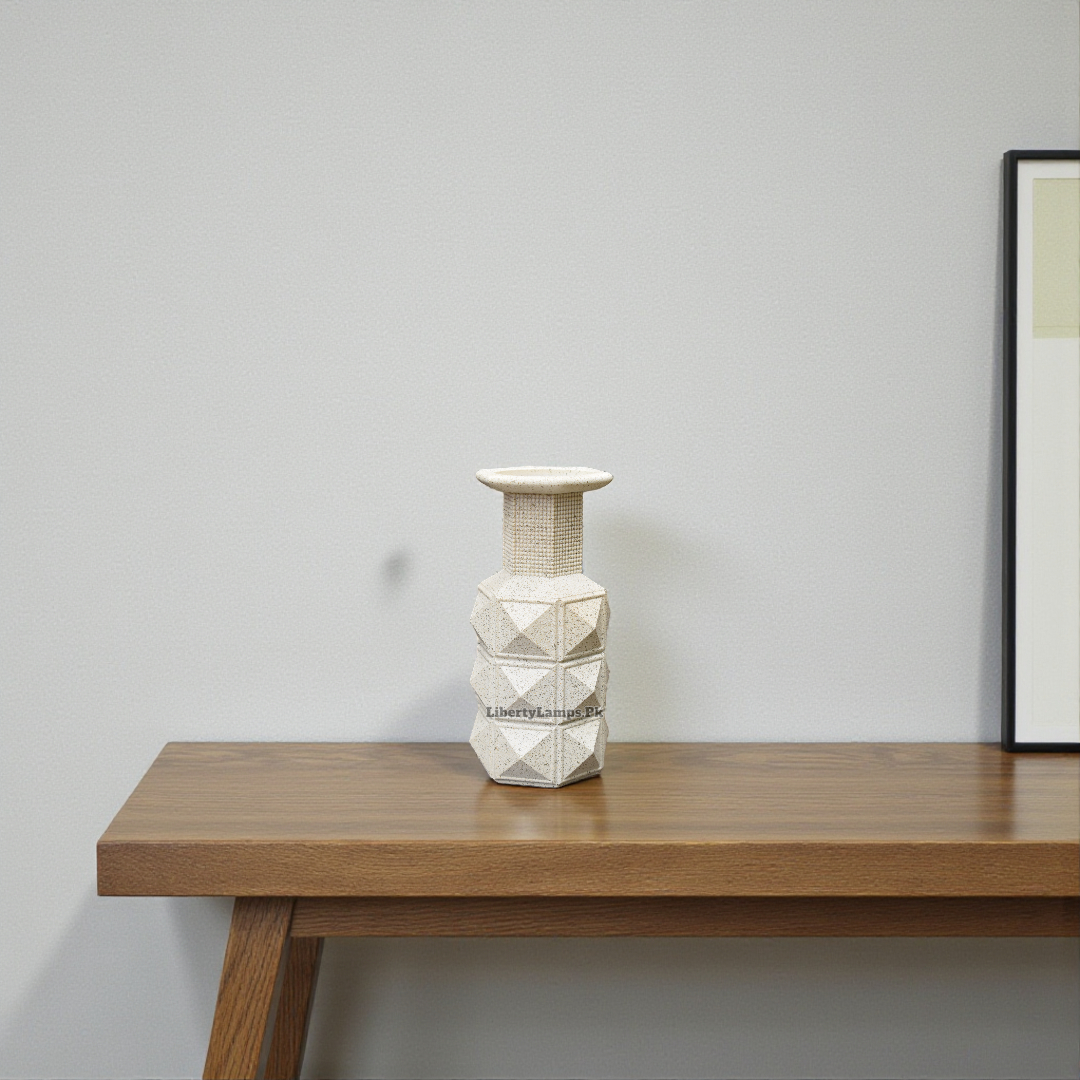 Ryzen Art Decorative Vase (Single)