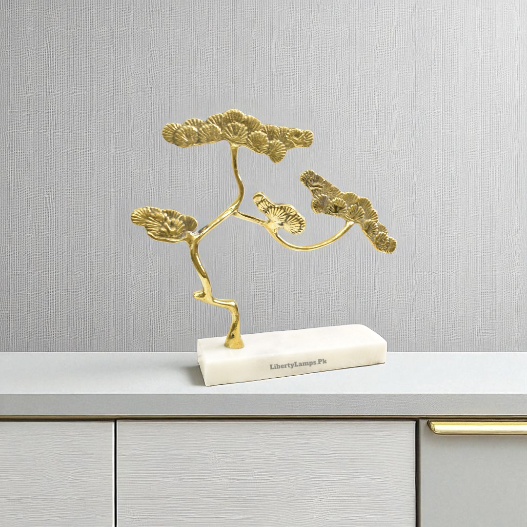 Majestic Curve Metal Sculpture – Modern Elegance (Single)
