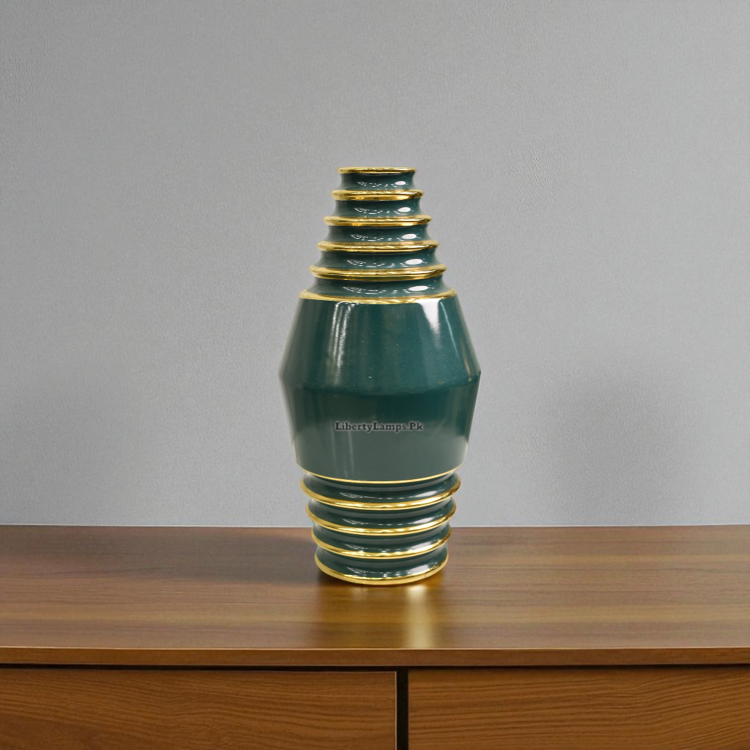 Elegant Decorative Vase Sculpture (Single)