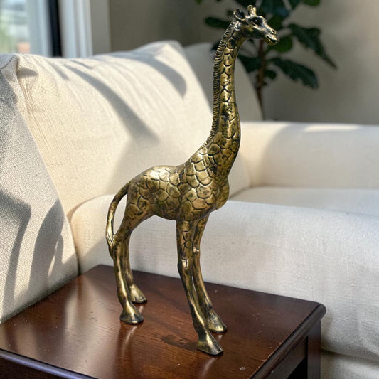 Safari Elegance™ – Giraffe Decorative Piece