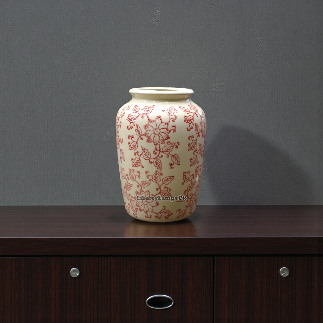 Classic Decorative Vase – Timeless Home Accent