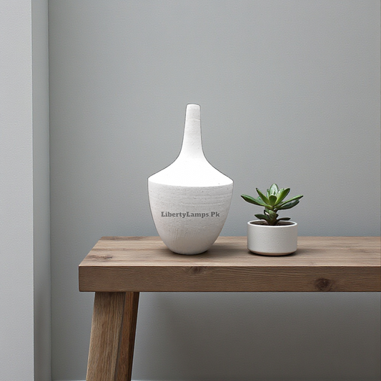 Classic Ceramic Charm Vase (Single)