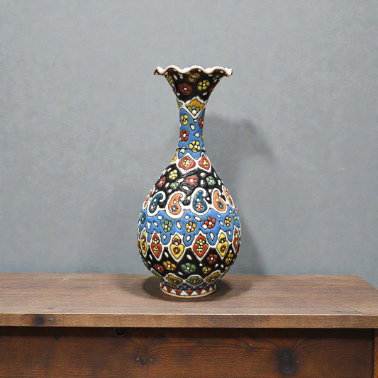 ✨ Elegant Ivory Porcelain Vase ✨