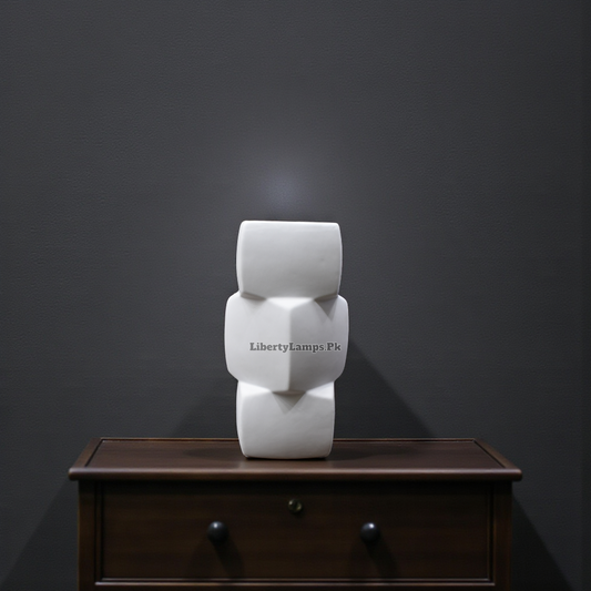 Elegant Decorative Vase – Timeless Home Accent