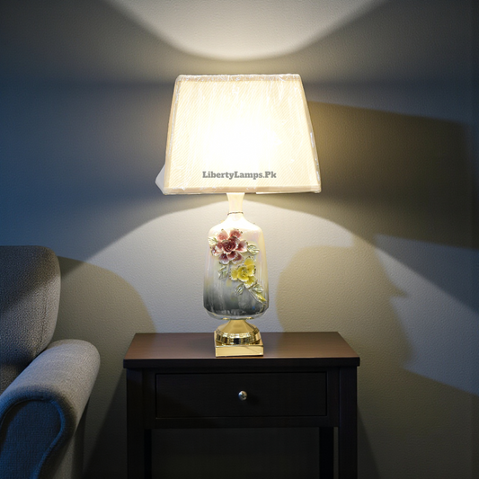 Ivory Crest – Porcelain Table Lamp (Single)