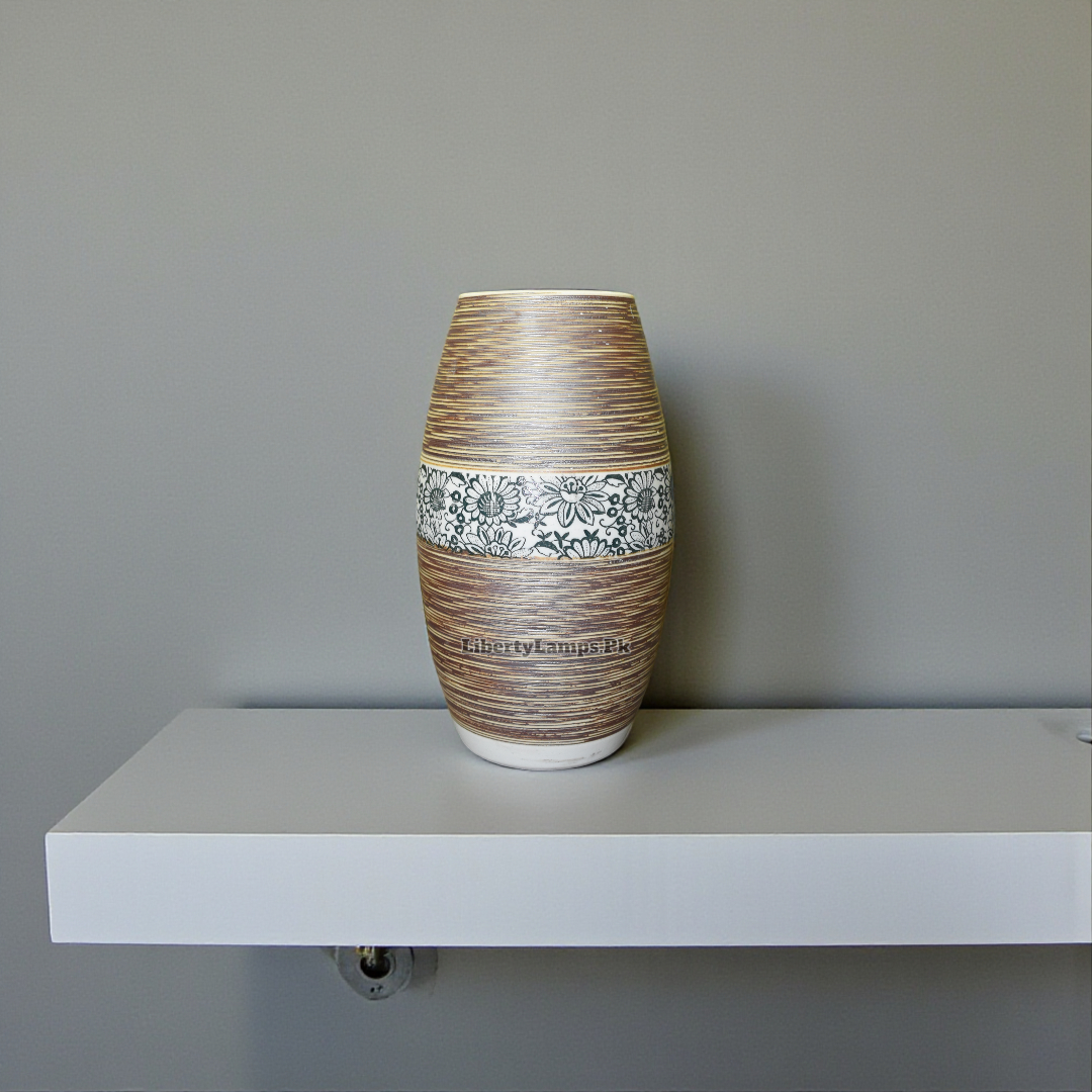 Earthy Grace – Terracotta Vase