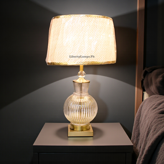 Elegant Glass Table Lamp – Timeless Lighting Accent