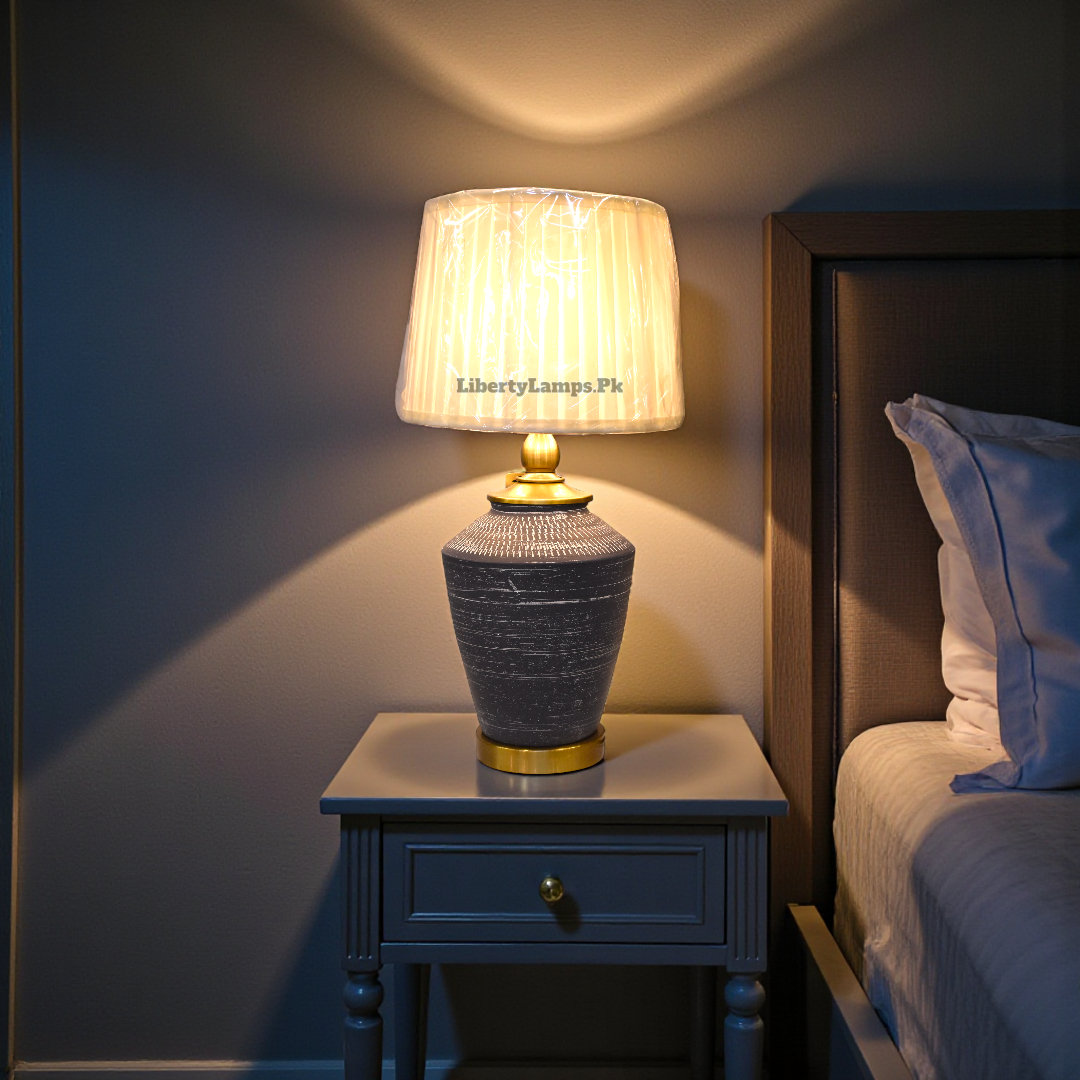 Classic Terracotta Table Lamp