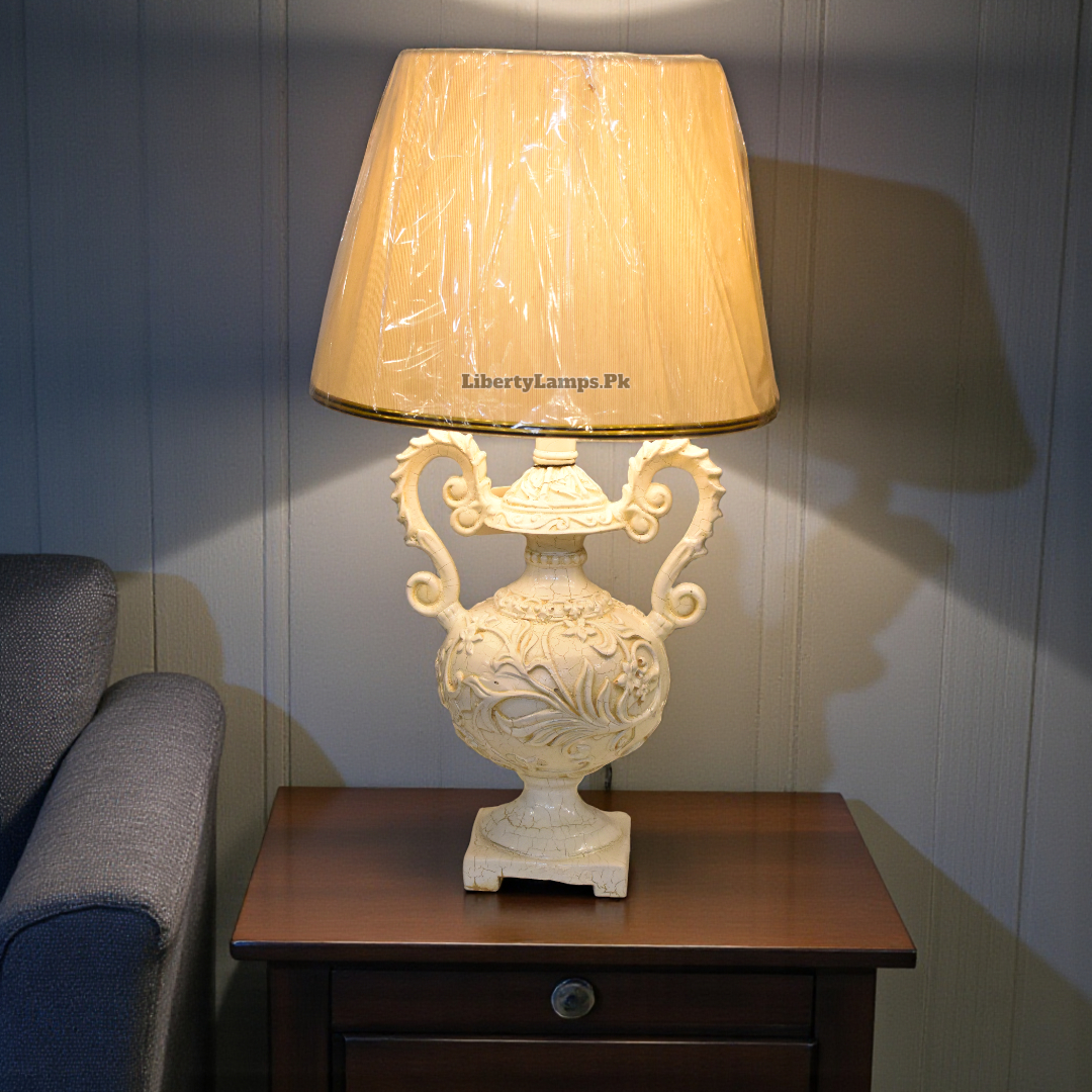 Ryzen Elegance – Designer Table Lamp