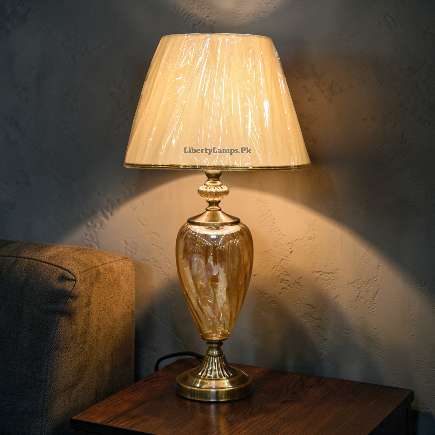 Crystal Aura™ – Glass Lamp Pair