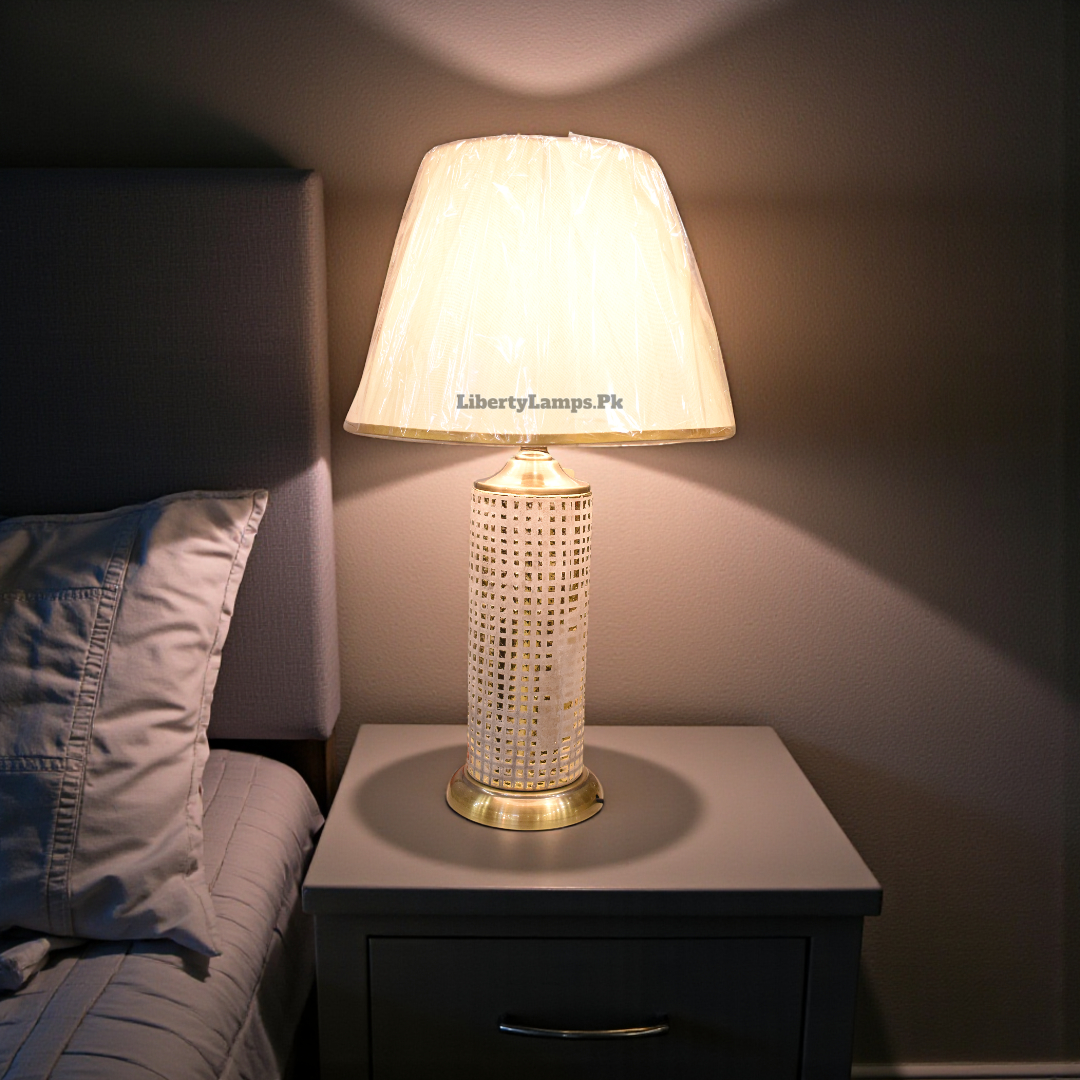 Classic Terracotta Table Lamp