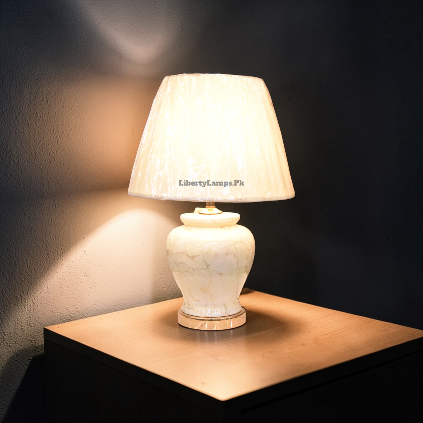 Textura Classic™ – Textured Ceramic Lamp Pair