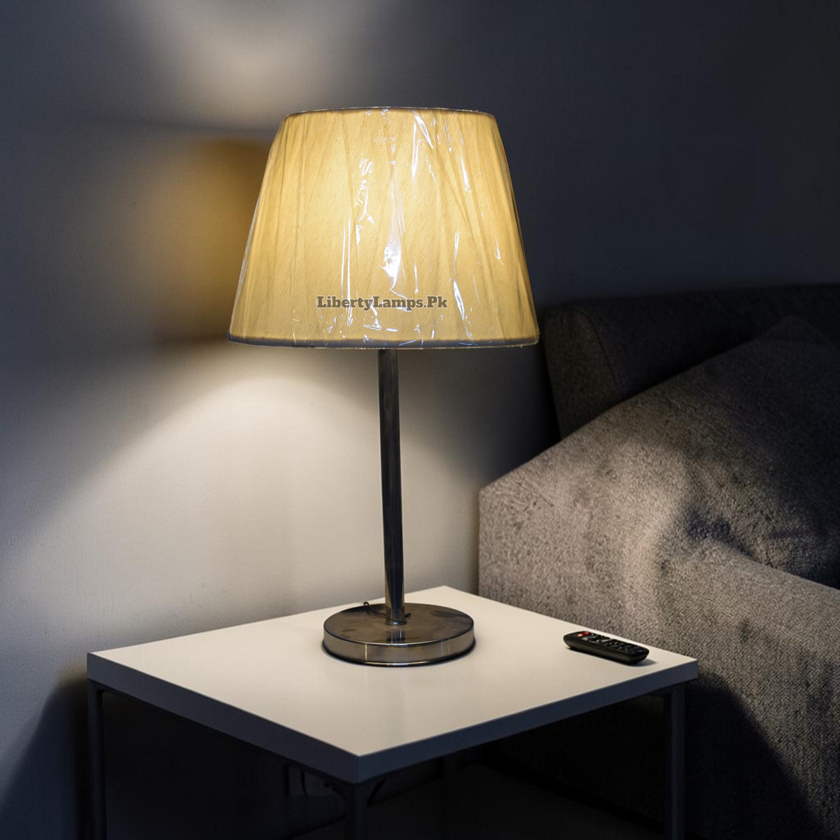 Silver Radiance™ – Metal Silver Lamp Pair