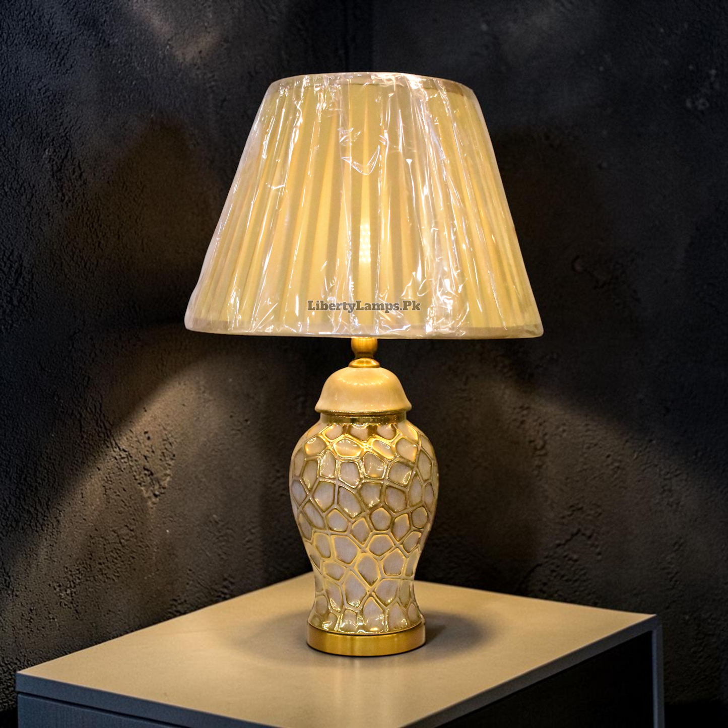 Royal Pearl™ – Porcelain Candy Lamp Pair