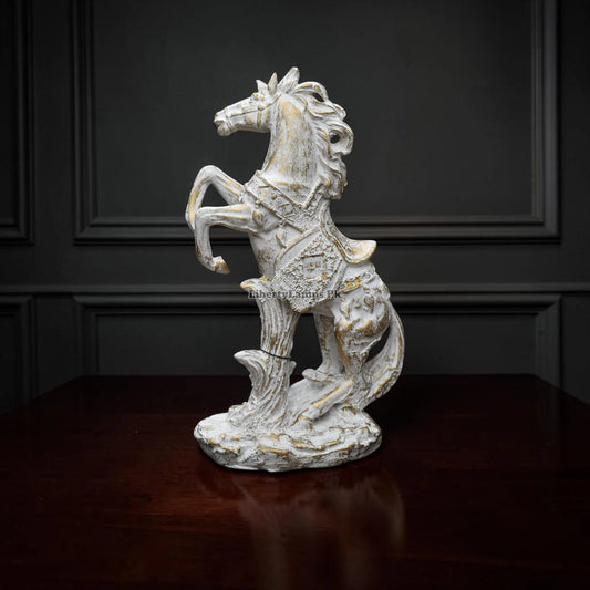 Horse Majesty – Artistic Decorative Horse Figurine