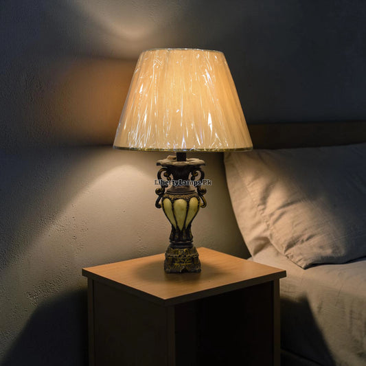 Resin Prestige – Contemporary Resin Table Lamp Pair