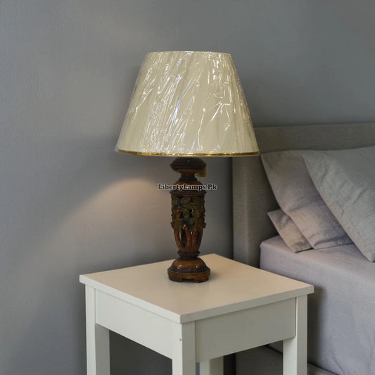 Resin Grandeur – Elegant Resin Table Lamp Pair
