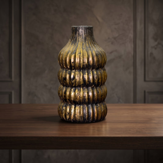 Resin Elegance – Modern Decorative Vase