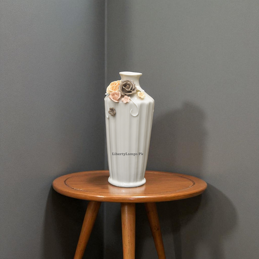 Elegant Ceramic Vase – Timeless Home Decor (Single)