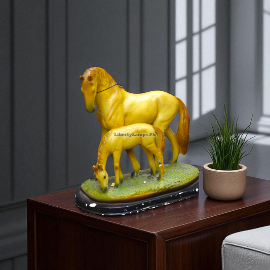 Majestic Horse Decoration Piece 🐎🌟