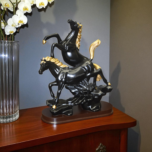 Majestic Horse Decoration Piece 🐎✨